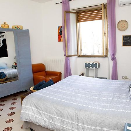 Bed and Breakfast Santu Bustianu Orgosolo Exterior foto